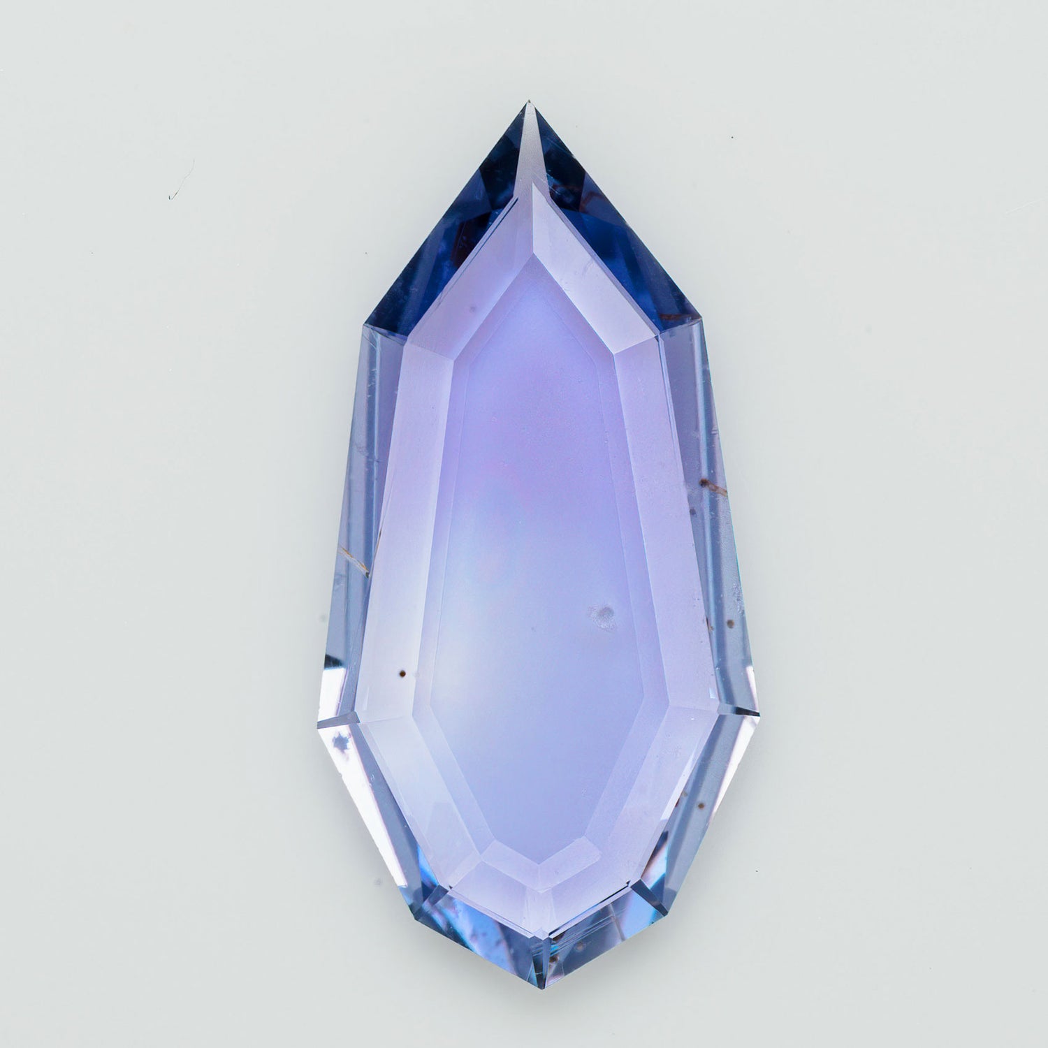 Bijouterie Brigitte gemstone ring close-up